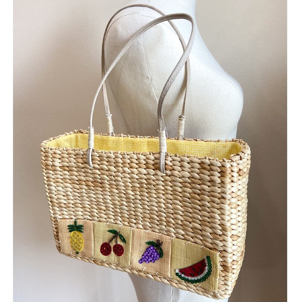 Vintage Y2K Braided Straw Fruit Bag Picnic Summer Boho Cottagecore Peasant